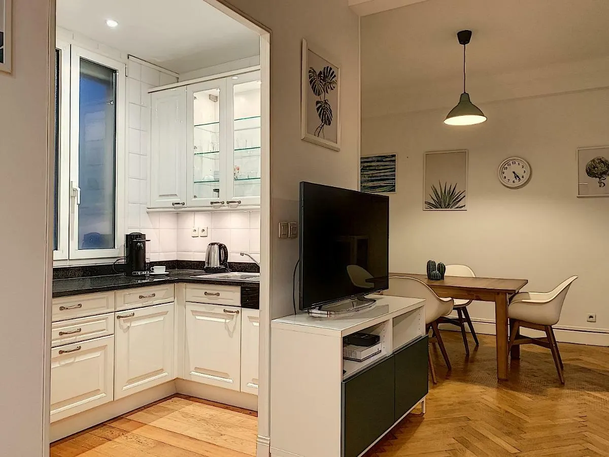 Great Apartment For Confinement Escape - Nice Centre Victor Hugo France