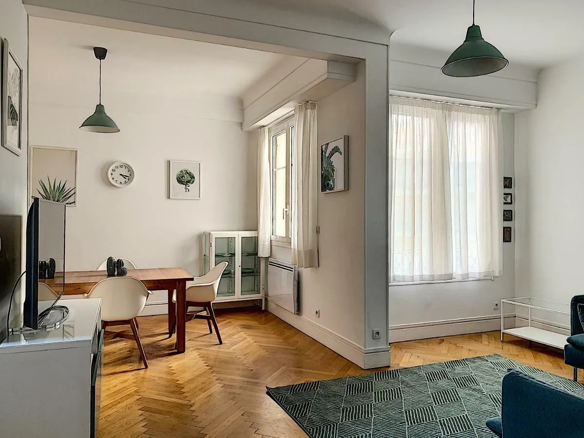 Great Apartment For Confinement Escape - Nice Centre Victor Hugo 0*,  France